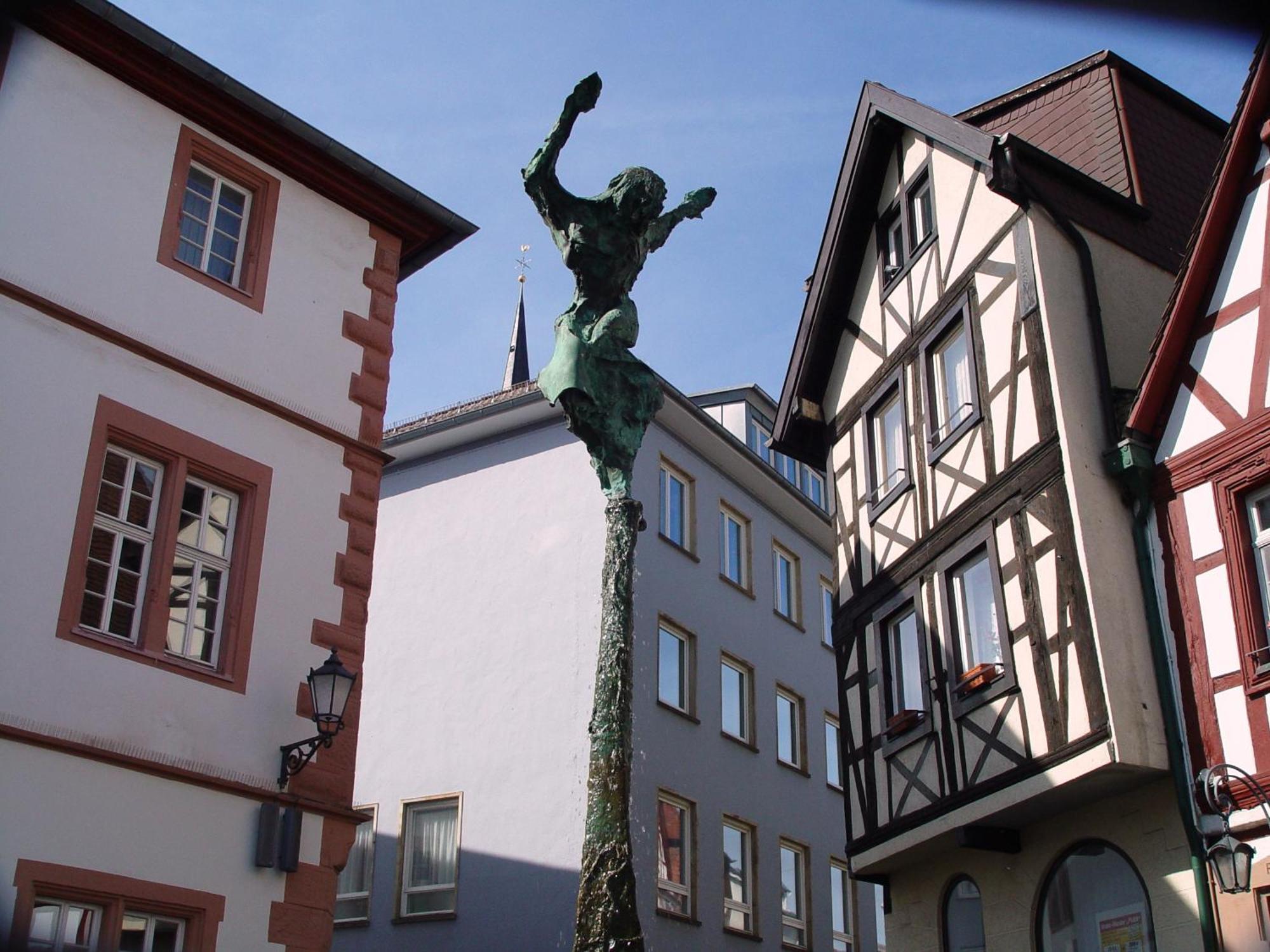 2 Zimmer Wohnung, Kueche, Bad, Balkon, Netflix Alzey Eksteriør bilde