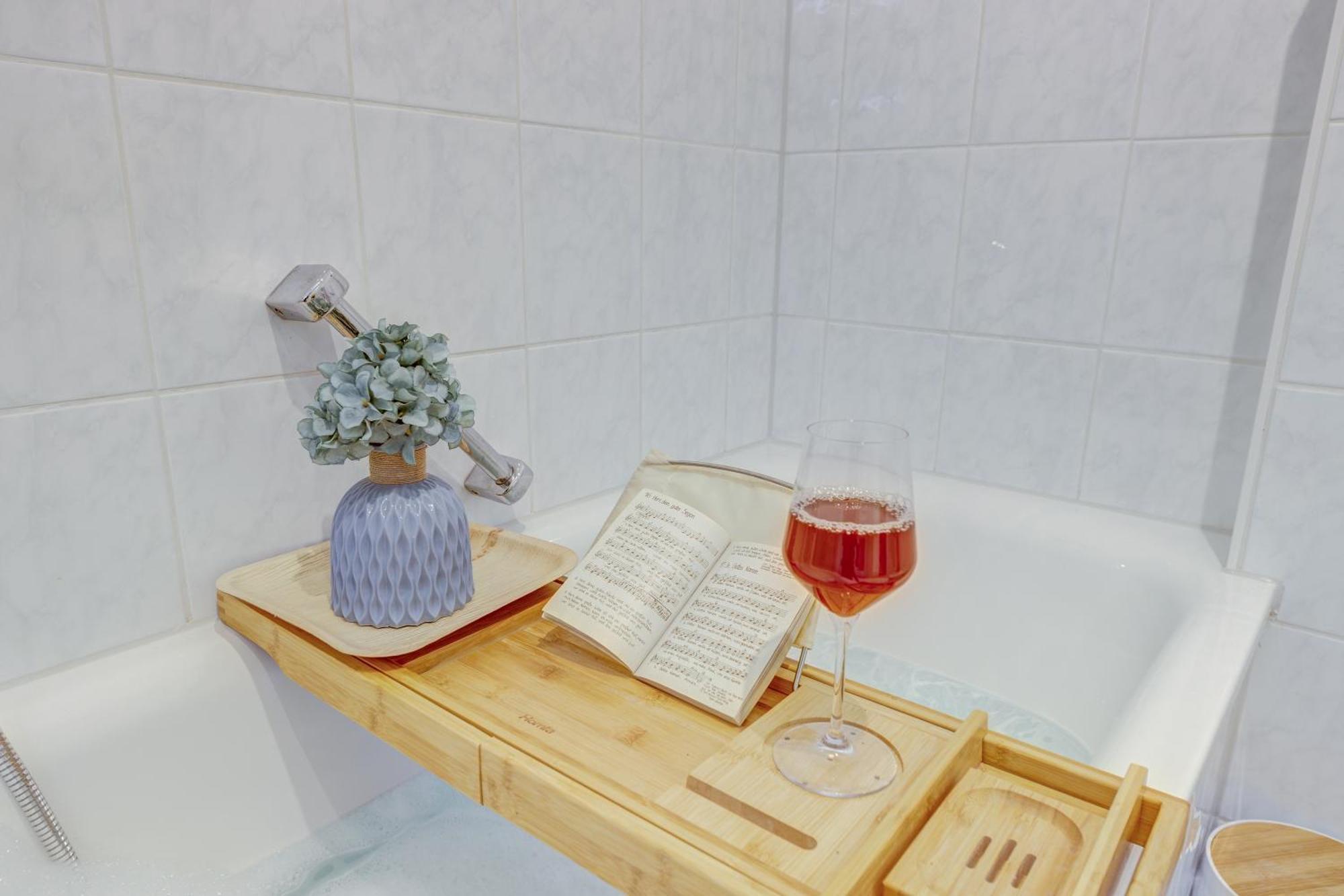 2 Zimmer Wohnung, Kueche, Bad, Balkon, Netflix Alzey Eksteriør bilde